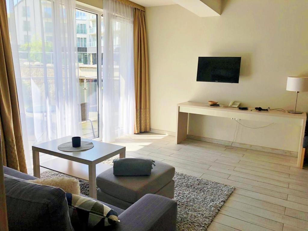 Atrakcyjny Apartament Czarna Gora Stronie Slaskie Luaran gambar