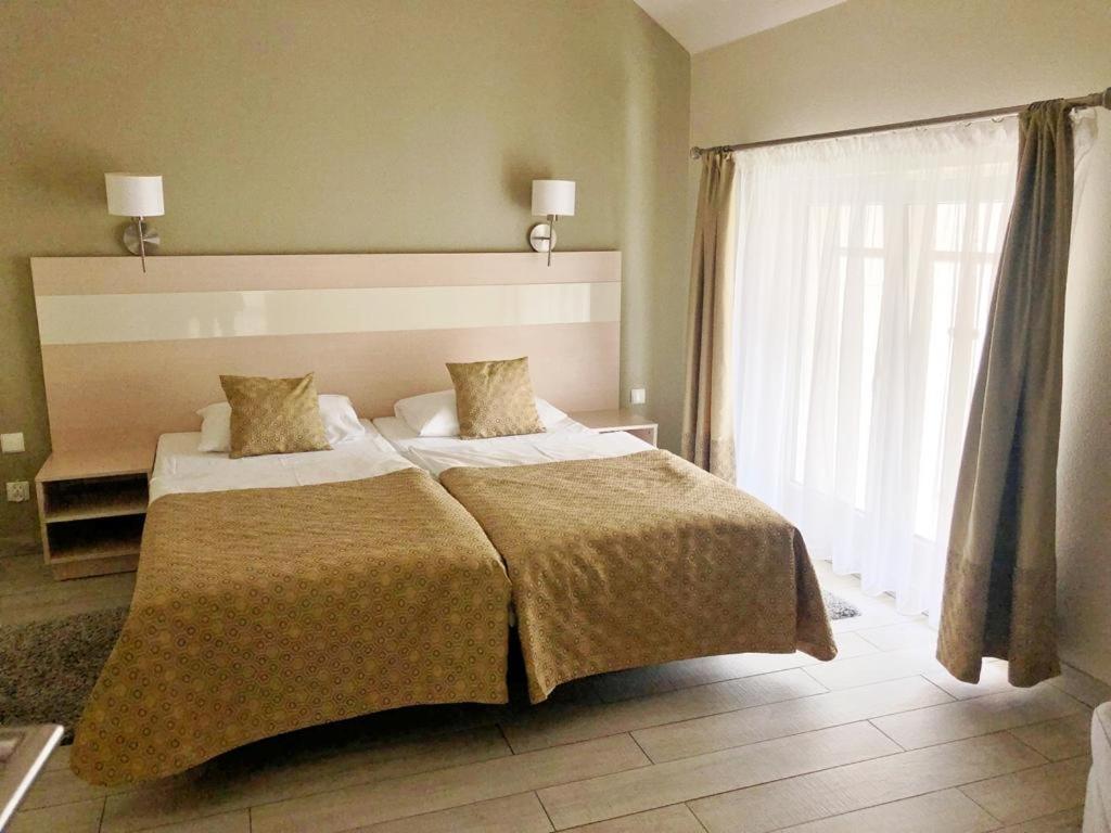 Atrakcyjny Apartament Czarna Gora Stronie Slaskie Luaran gambar